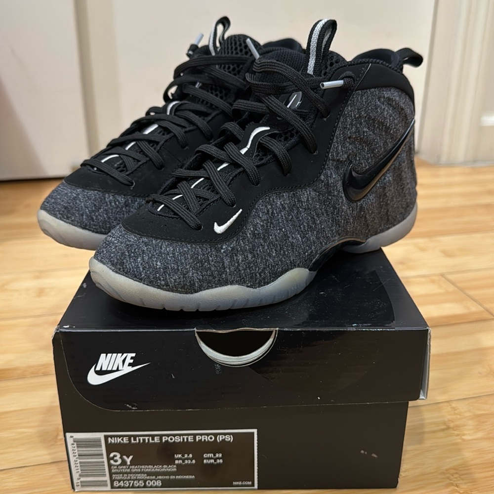 Nike foam posite size 3y